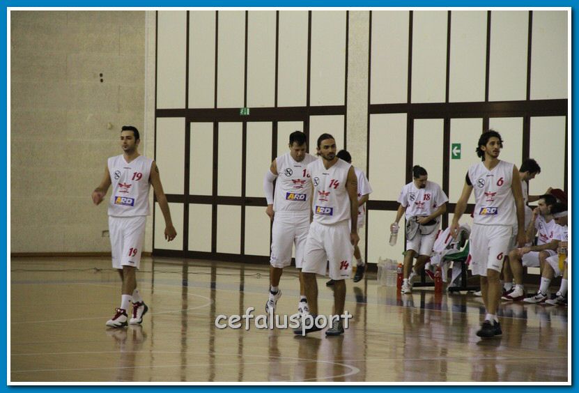 121223 Aquila 129_tn.jpg